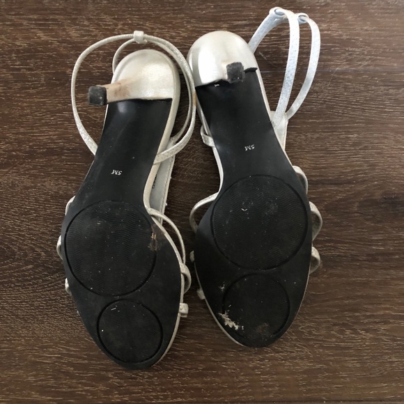 New York Transit Silver Heels | Size 5 - Picture 8 of 9